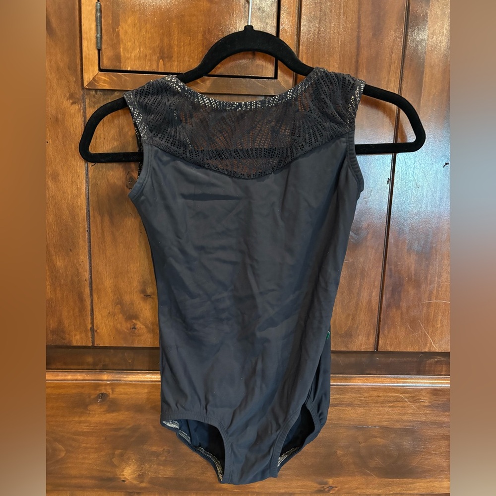 🩰 LuckyLeo brand ballet leotard, black, size M